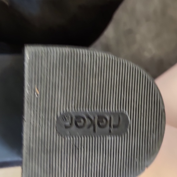 Rieker size 39 black suede slip on ankle bootie stretch panel sides - Picture 4 of 6